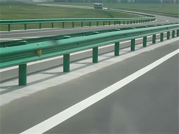 齐齐哈尔高速护栏板守护安全广泛应用于多个行业